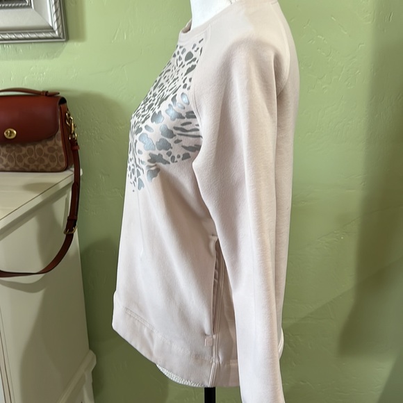 COPY - Lululemon sweater - Picture 6 of 11